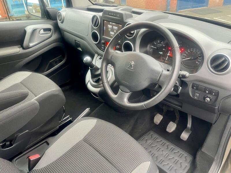 PEUGEOT PARTNER TEPEE