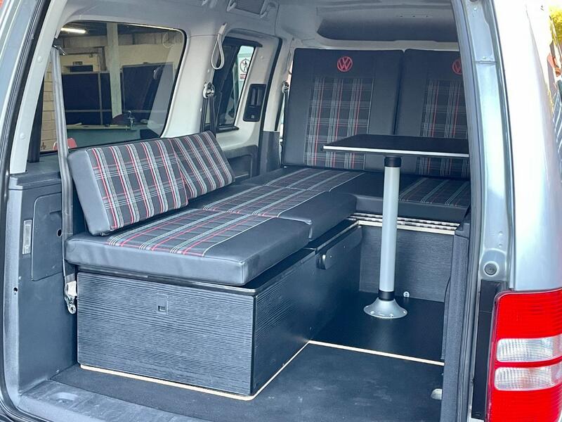 VOLKSWAGEN CADDY