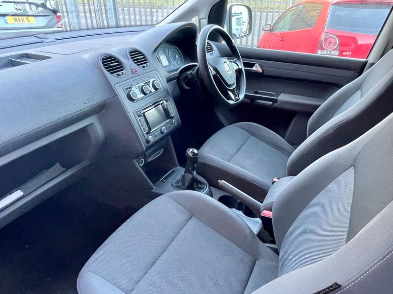 VOLKSWAGEN CADDY