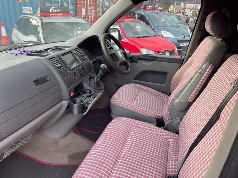 VOLKSWAGEN TRANSPORTER